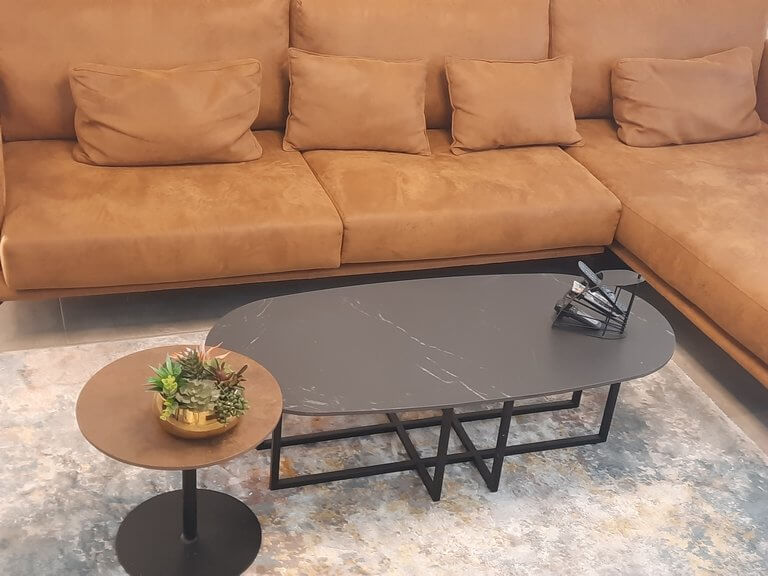 שולחן שיש קפה חלודה עם רגל בודדת לסלון