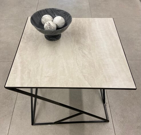 שולחן שיש מרובע דגם - TAJ MAHAL MATT