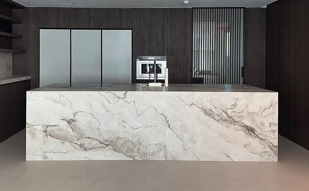 החלפת שיש למטבח: המדריך המלא